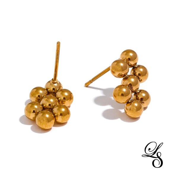 ๐ New 18K Gold Cluster Ball Stud Earrings ๐ - Picture 4 of 4